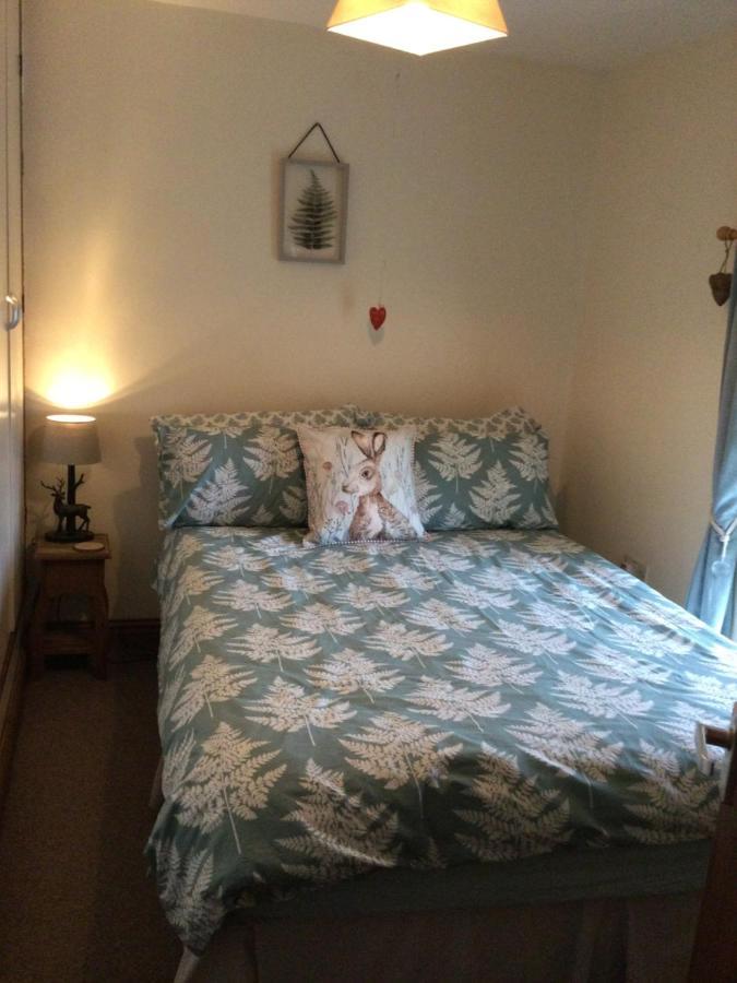 Cosy Rural Cottage Peak District, Pets Welcome Hollinsclough Екстериор снимка