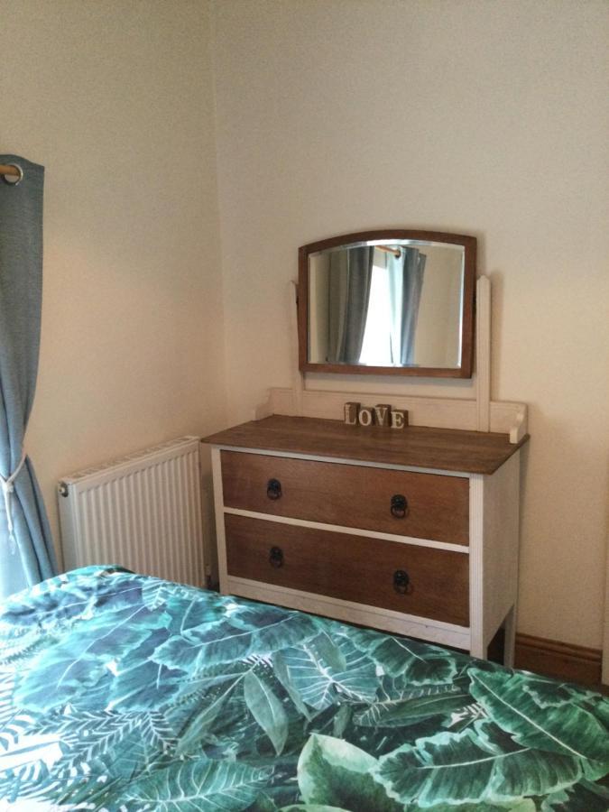 Cosy Rural Cottage Peak District, Pets Welcome Hollinsclough Екстериор снимка